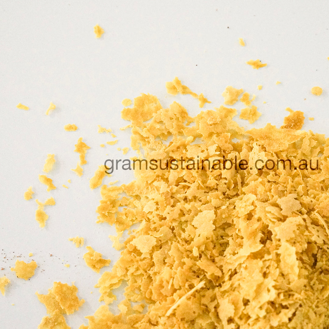 Nutritional yeast flakes