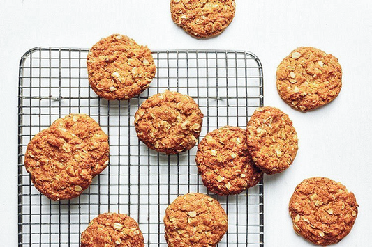 With our Anzac biscuit mix, you can make quick, easy and delicious Anzac biscuits to enjoy. Come to visit Gram Sustainable to try it out.